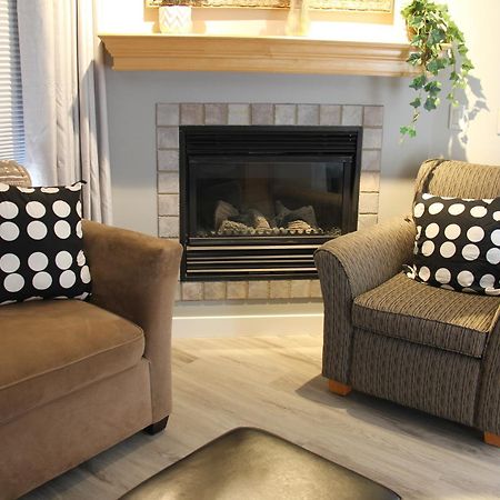 Windtower Lodge - Canmore Ngoại thất bức ảnh