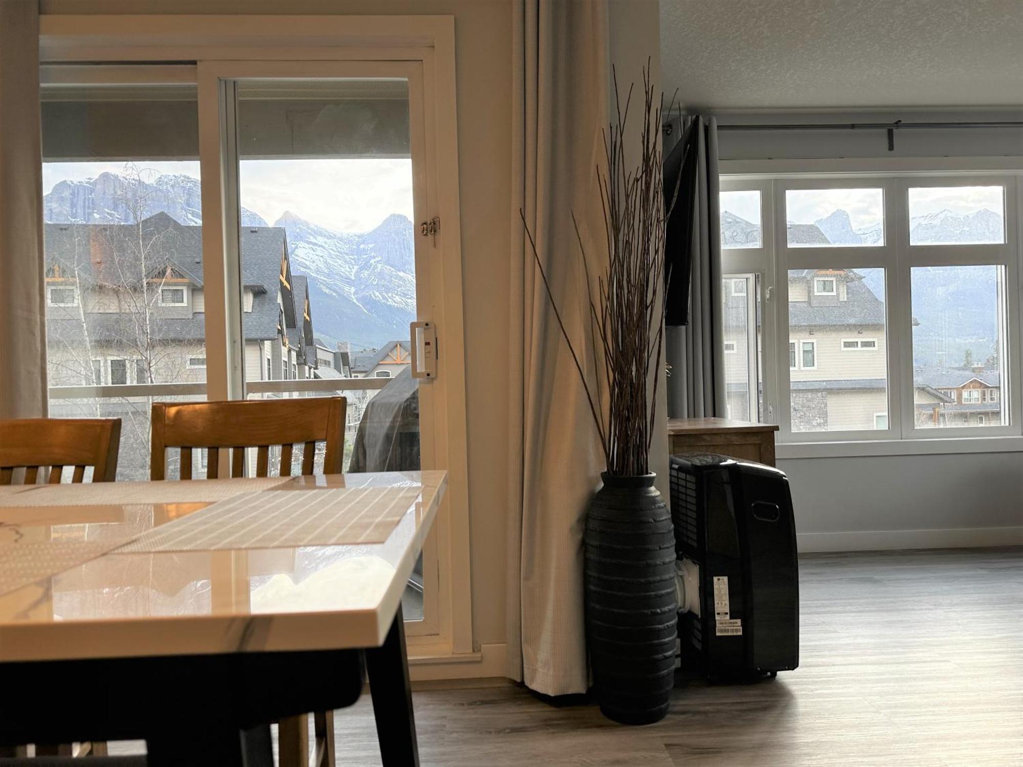 Windtower Lodge - Canmore Ngoại thất bức ảnh